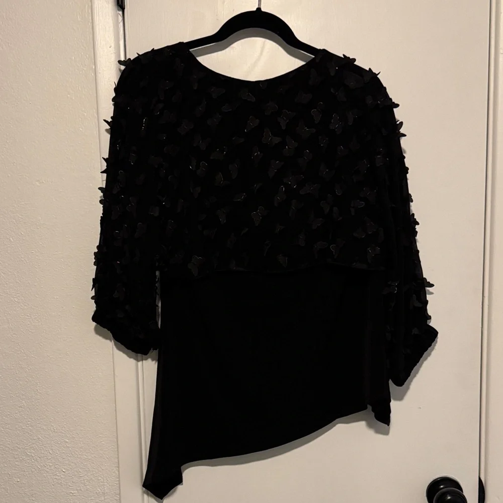 Elegant Black Butterfly Textured Blouse - Picture 5 of 5